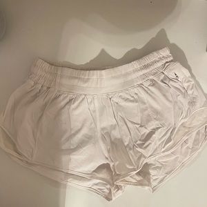 Lululemon Hotty Hot 2.5 Shorts